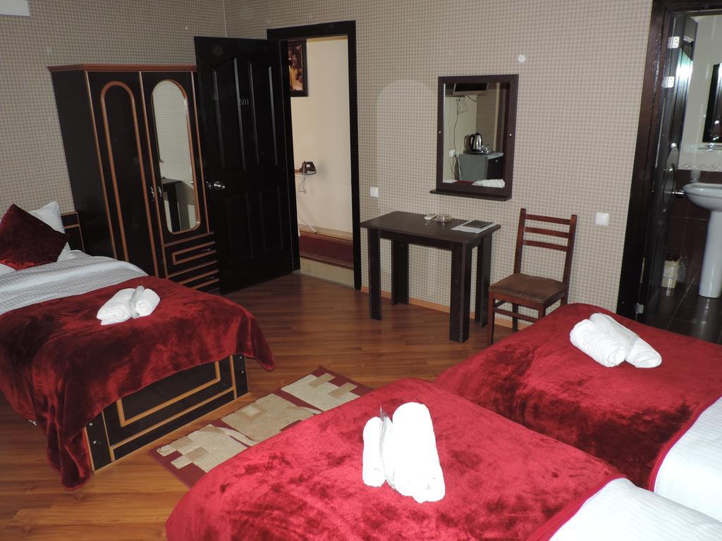 Begi Hotel Tbilisi Exterior photo