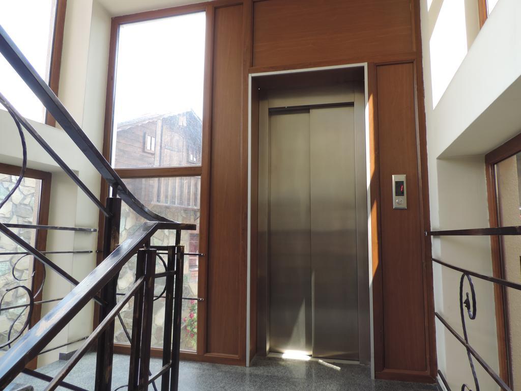 Begi Hotel Tbilisi Exterior photo