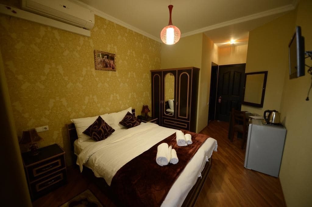Begi Hotel Tbilisi Exterior photo