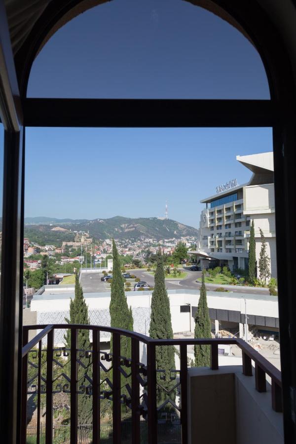 Begi Hotel Tbilisi Exterior photo