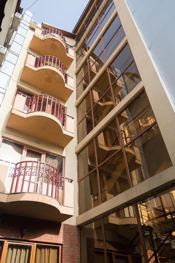 Begi Hotel Tbilisi Exterior photo