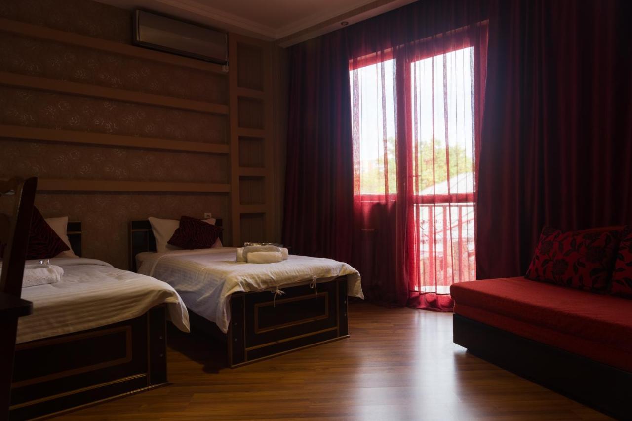 Begi Hotel Tbilisi Exterior photo